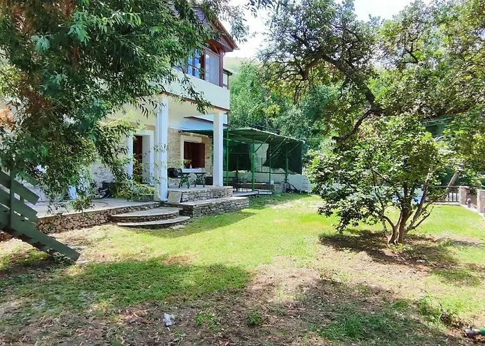 Holiday home Doctors' House Mikros Prinos *