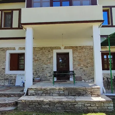 Doctors' House Tatil Evi Mikros Prinos