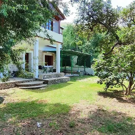 Holiday home Doctors' House Mikros Prinos *